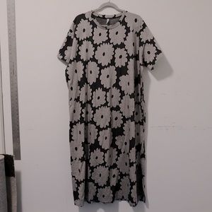 Ilana Kohn Bri dress in chalk daisy